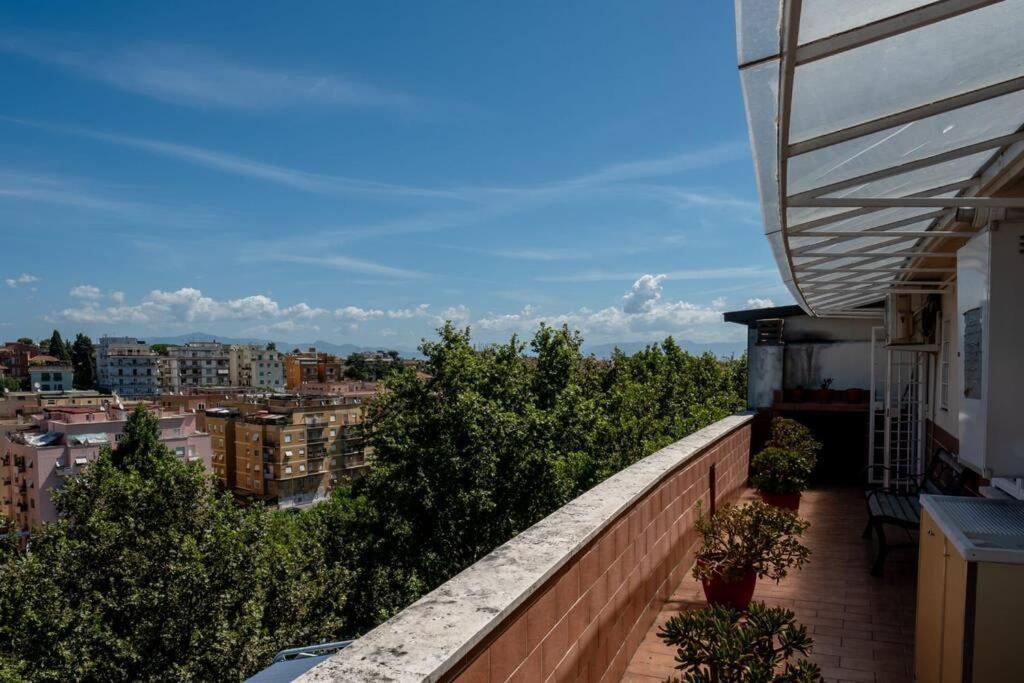 Attico Per Quattro Persone Sulla Nomentana, Wi-fi, Aria Condizionata Apartment Rom